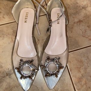 NWOT SHEIN sandals. Size 40.